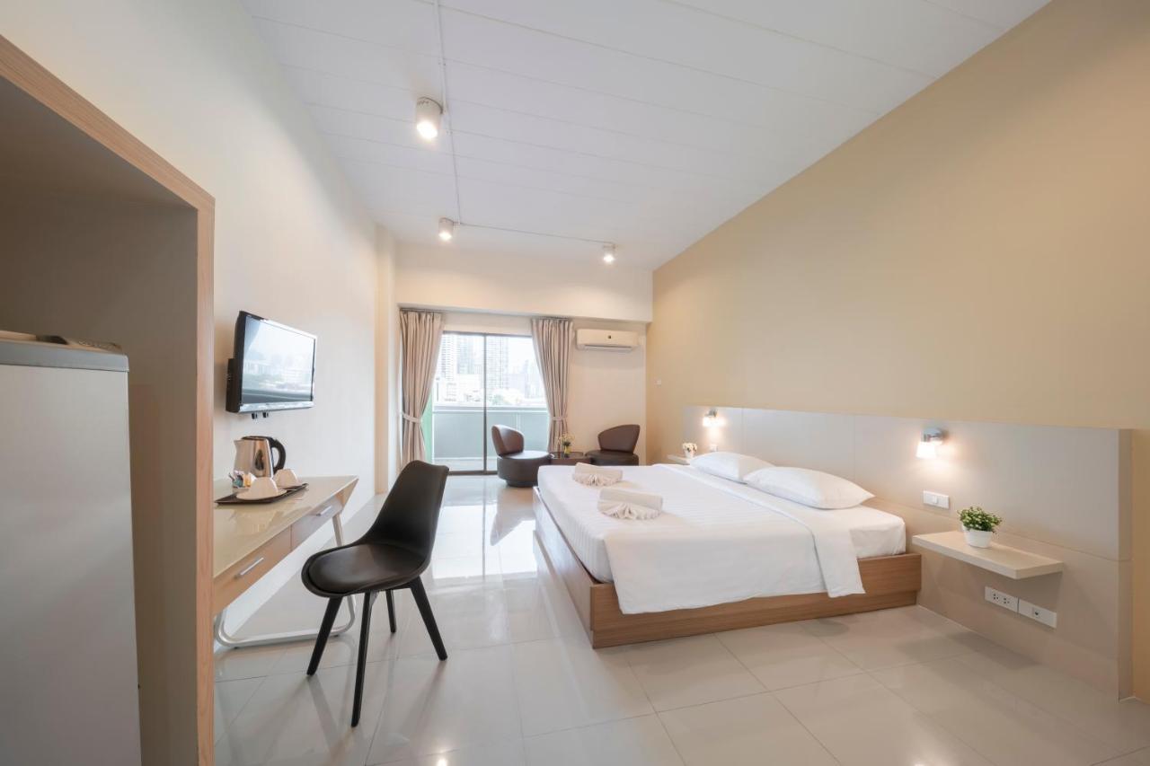 At 115 Hotel By Rompo Bangkok Extérieur photo
